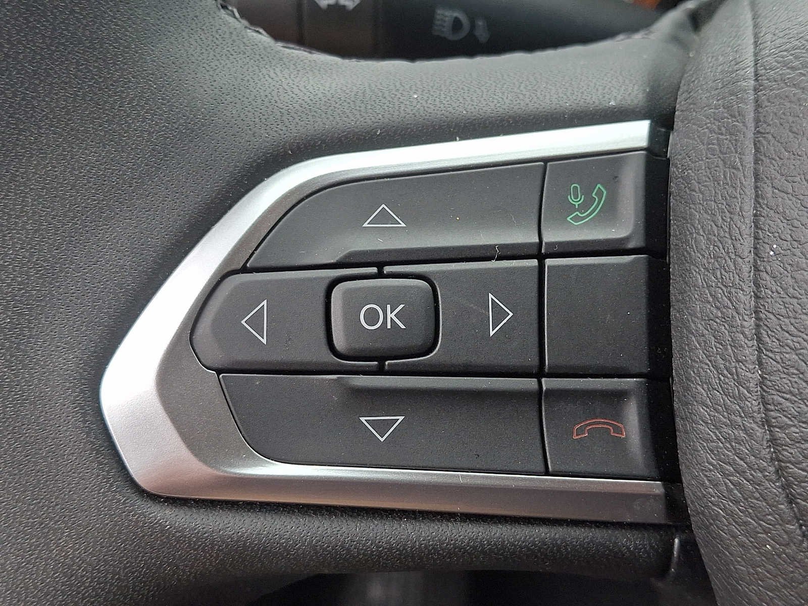 Used 2024 GRAY Jeep Limited image 21