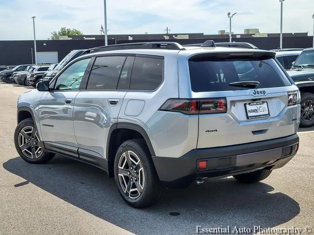 New 2026 Silver Zynith Clear-Coat Exterior Paint Jeep Laredo image 7