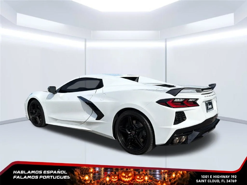 Used 2023 ARCTIC WHITE Chevrolet 3LT image 4