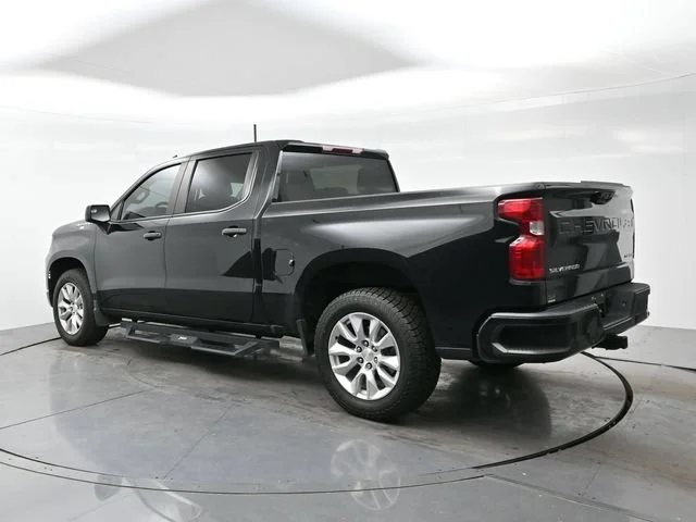Used 2023 BLACK Chevrolet Custom image 5