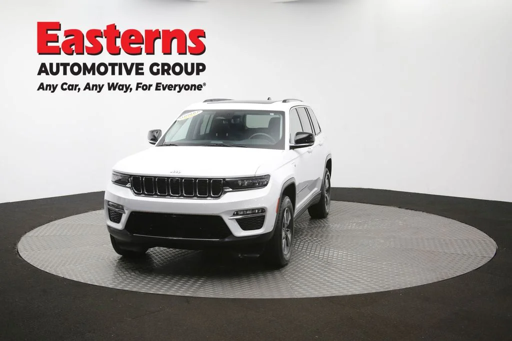 Used 2022 White Jeep 4xe image 57