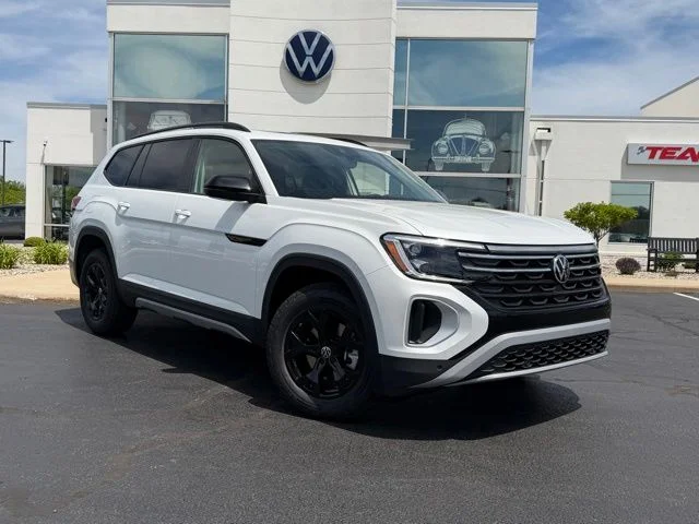 New 2026 White Volkswagen 2.0T Peak Edition image 1