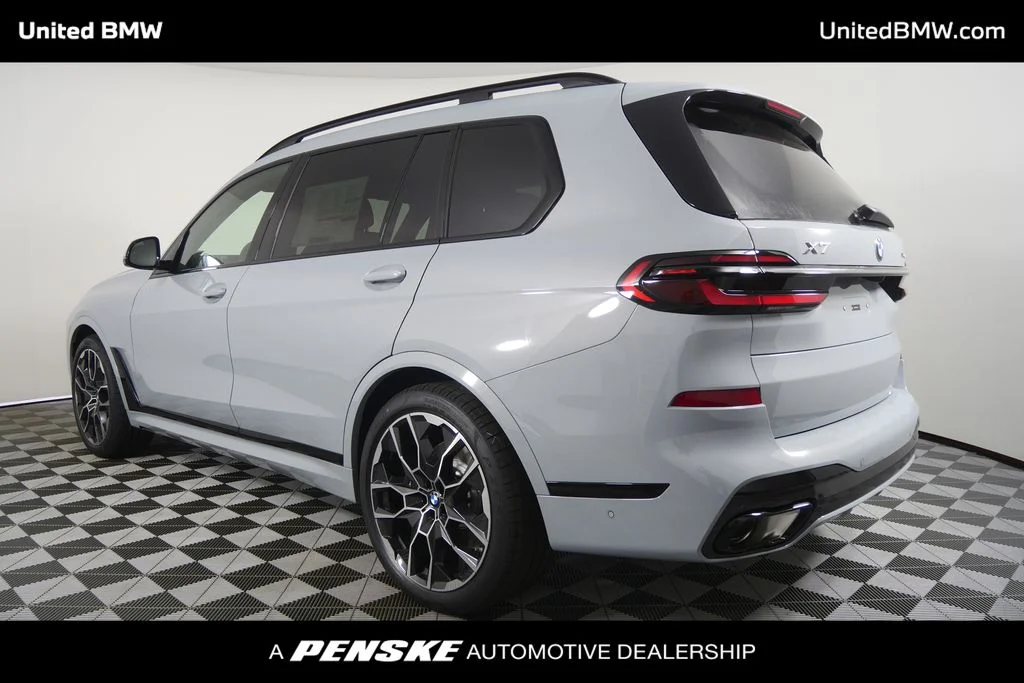 New 2027 Gray Metallic BMW xDrive40i image 5
