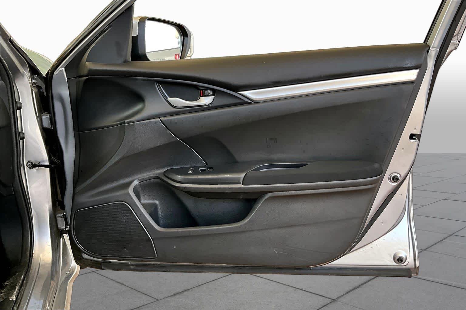 Used 2016 Lunar Silver Metallic Honda LX image 21