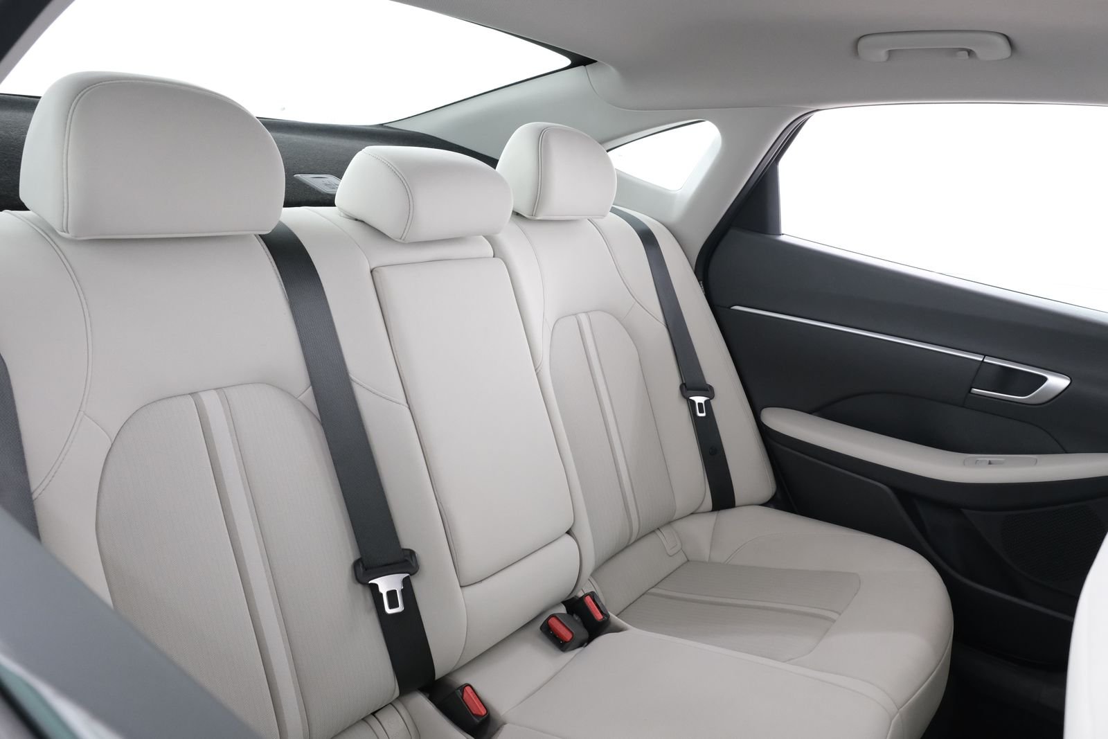 Used 2025 Portofino Gray Hyundai SEL image 37