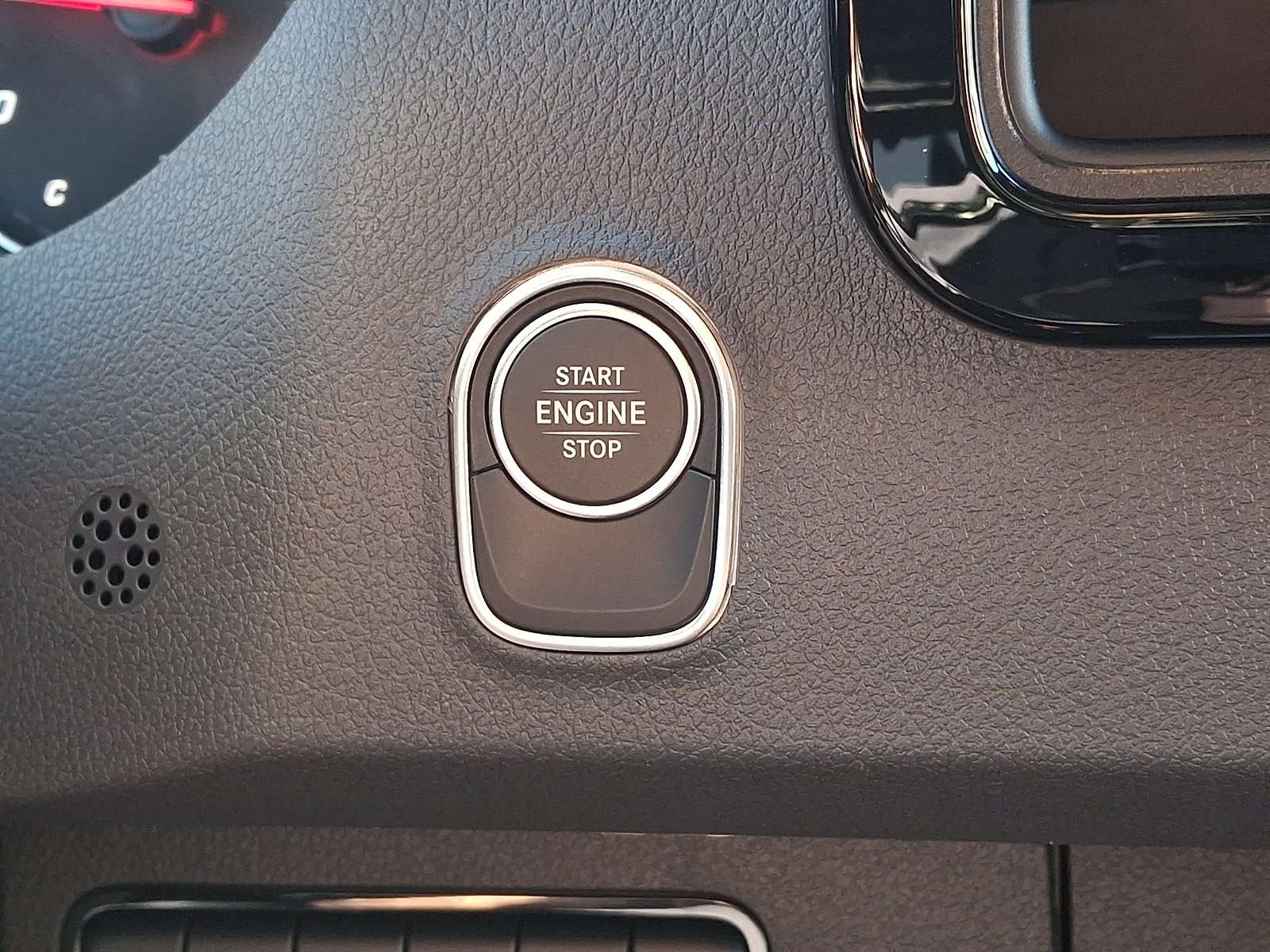 New 2026 Arctic White Mercedes-Benz Standard Roof 4-Cyl Diesel image 18