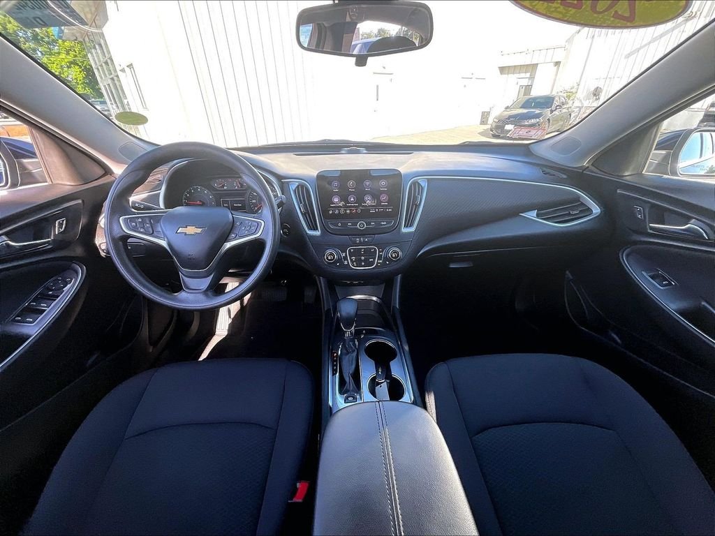 Used 2022 Gray Chevrolet LT image 21