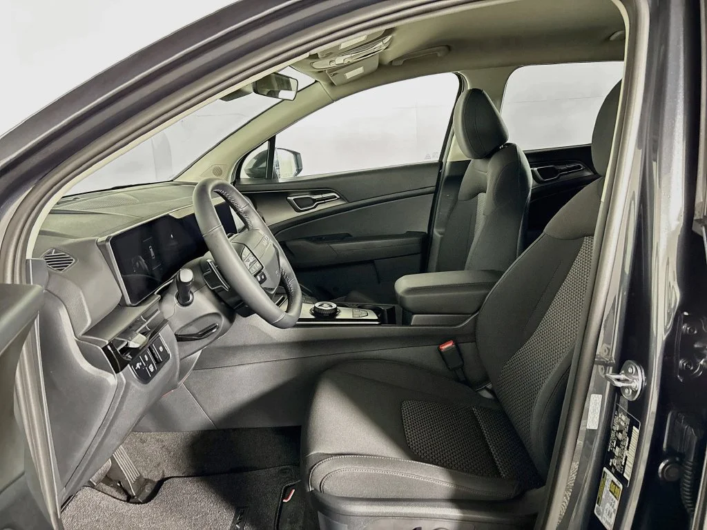 New 2027 Gravity Gray Kia S image 11