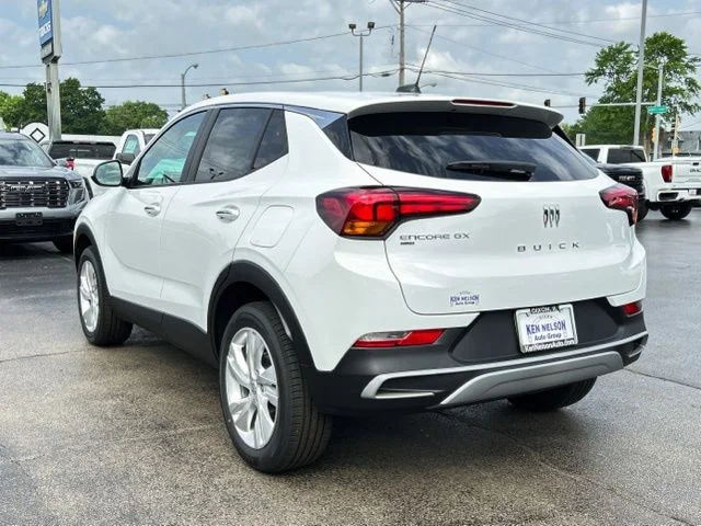 New 2026 Summit White Buick Preferred image 8