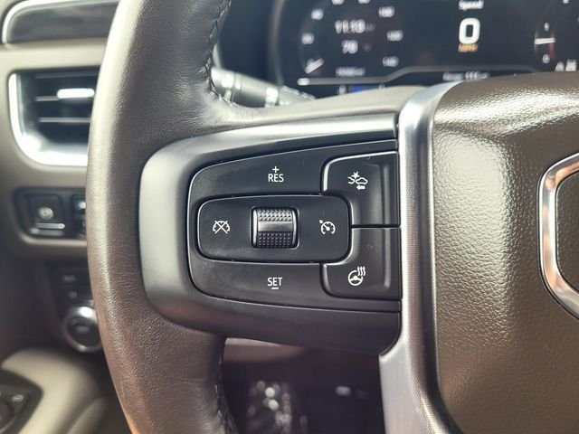Used 2022 White GMC SLT image 24