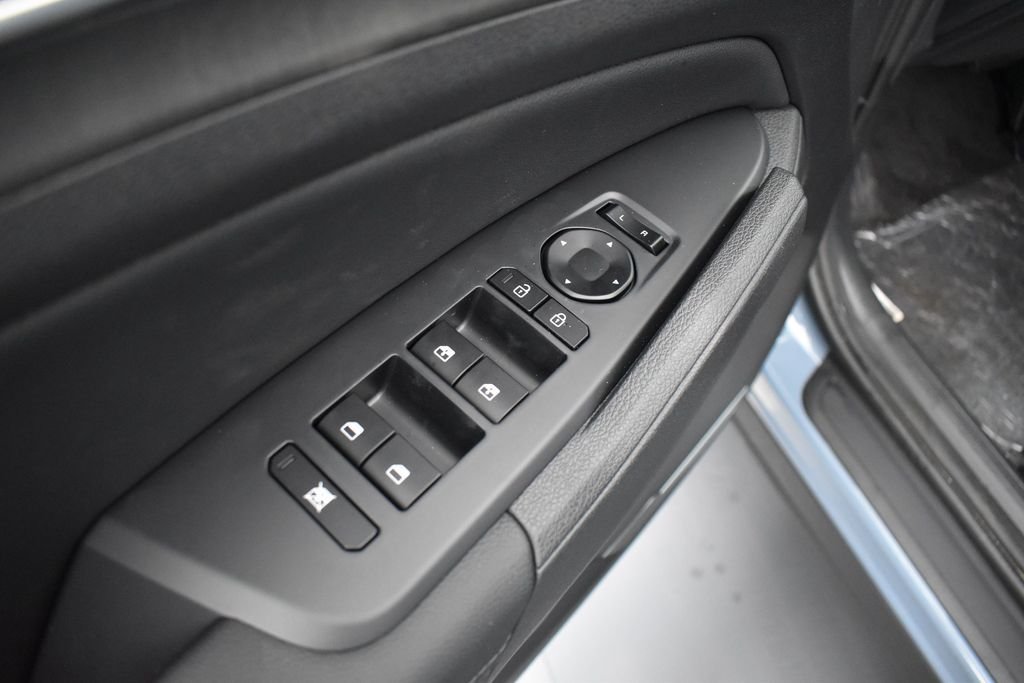 New 2026 Heritage Blue Kia X-Line image 6