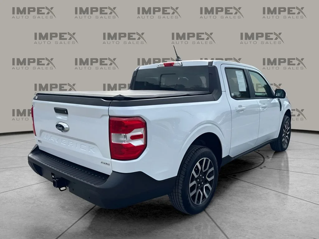 Used 2023 White Ford Lariat image 3