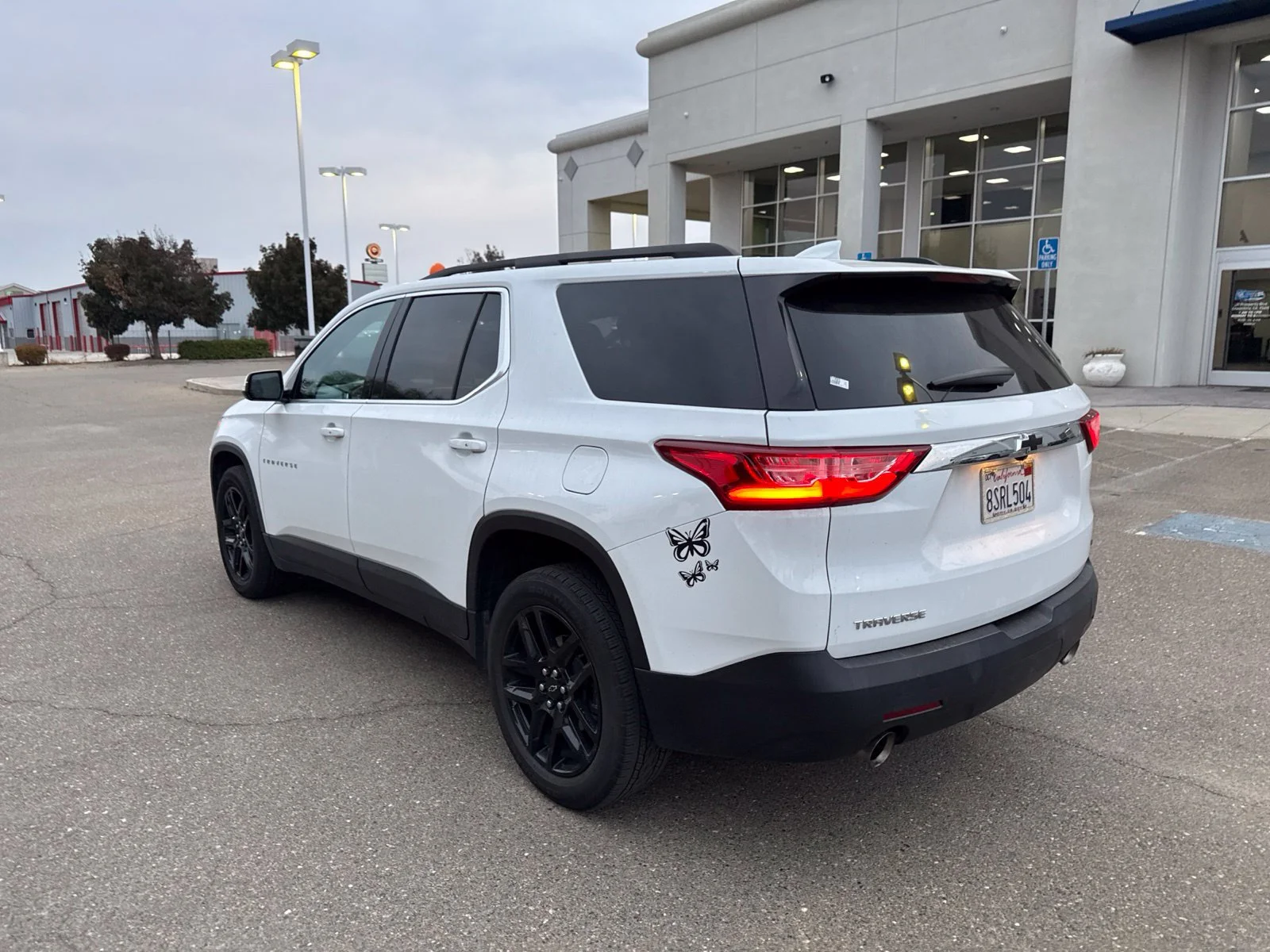 Used 2020 SUMMIT WHITE Chevrolet LT Cloth image 7