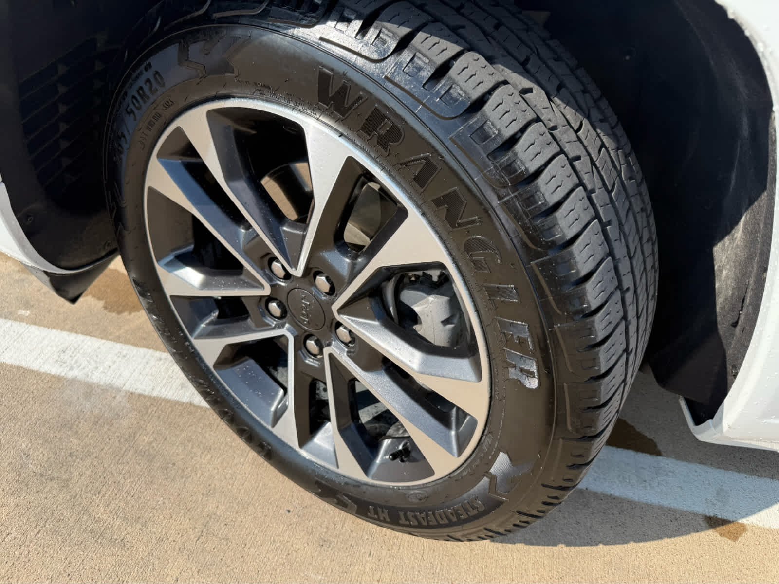Used 2024 Bright White Clearcoat Jeep Overland image 10