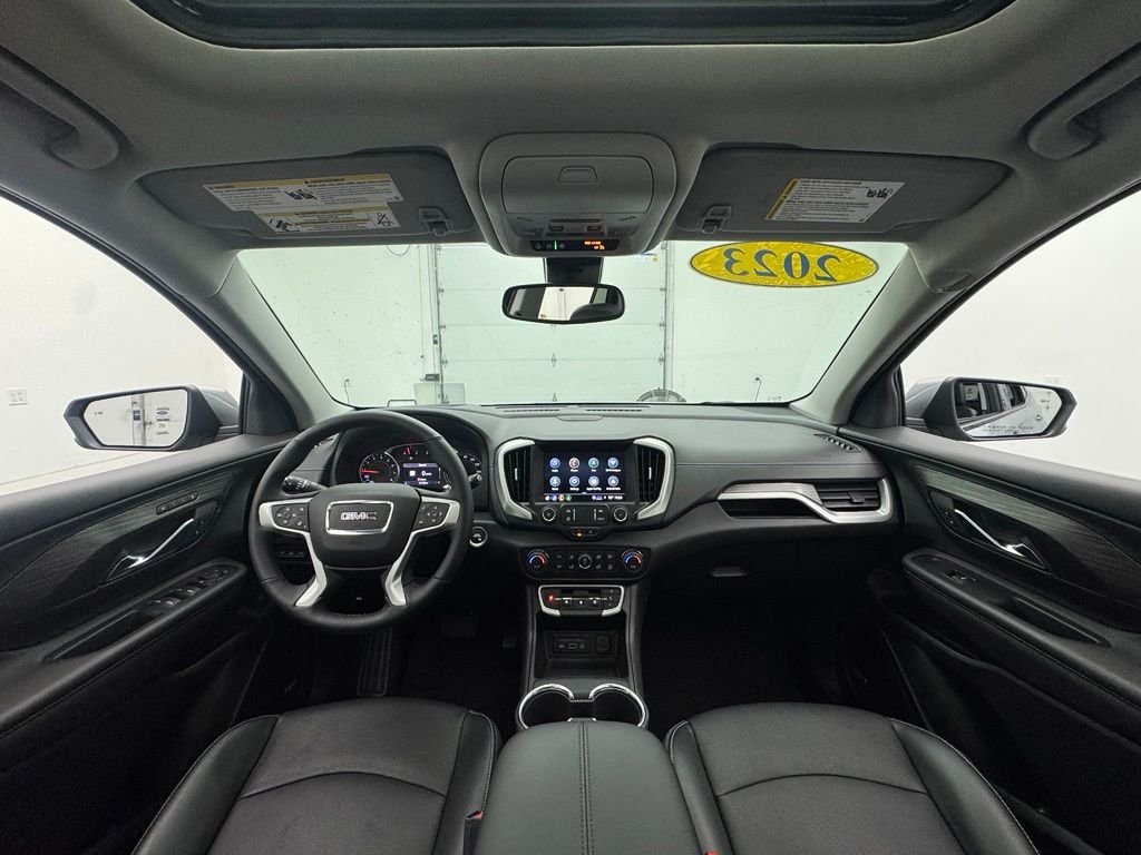 Used 2023 Sterling Metallic GMC SLT image 3
