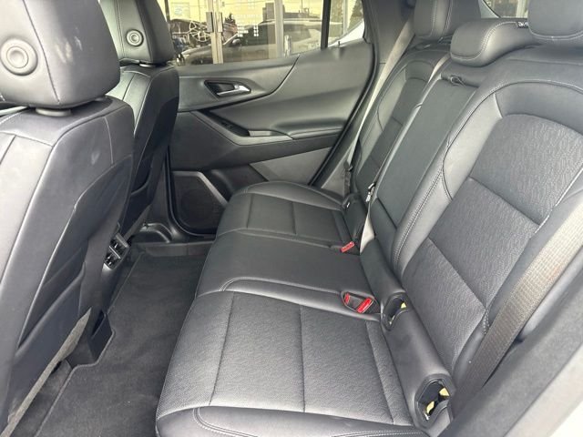 Used 2025 White Chevrolet LT image 12