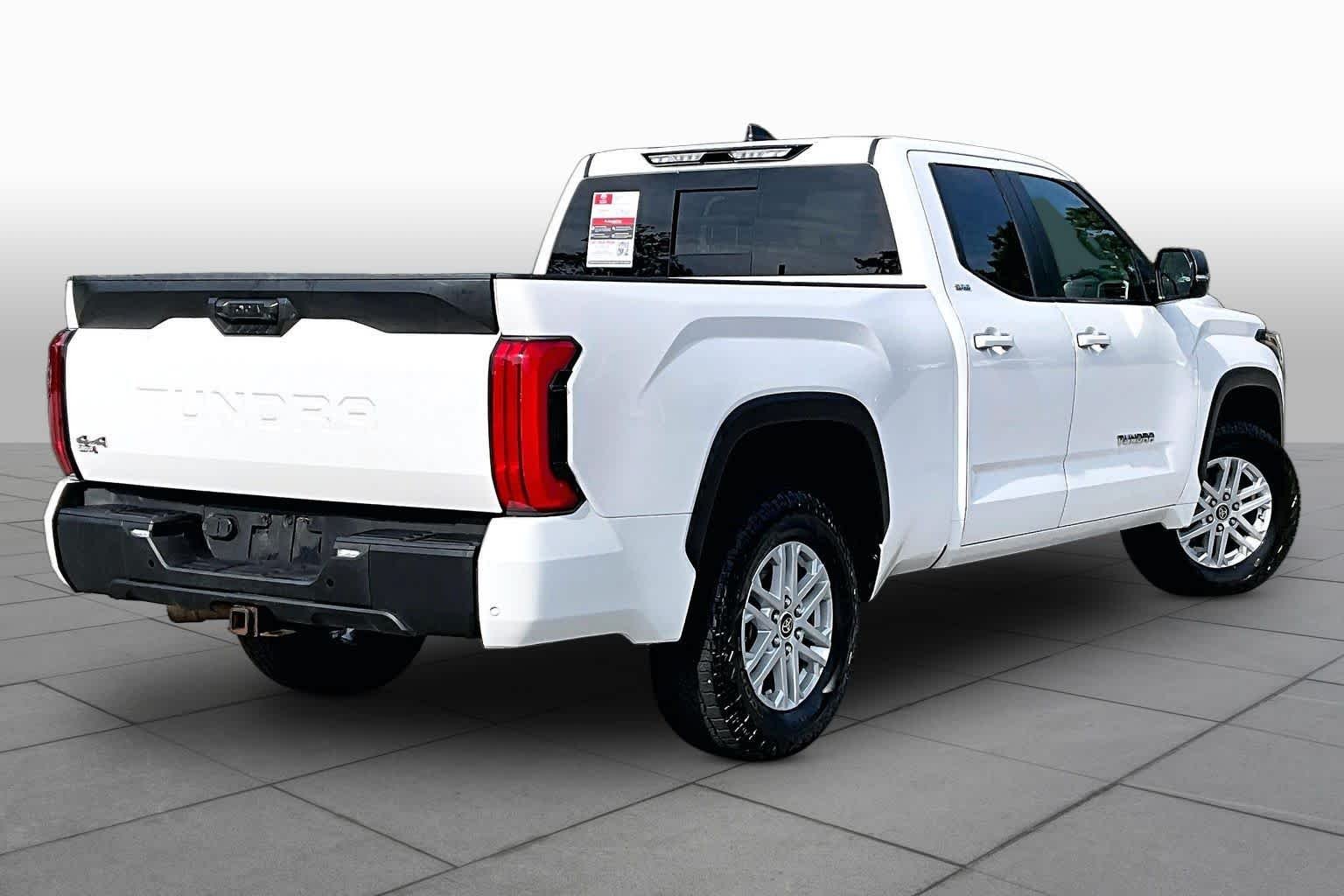 Used 2024 Ice Cap Toyota SR5 image 12