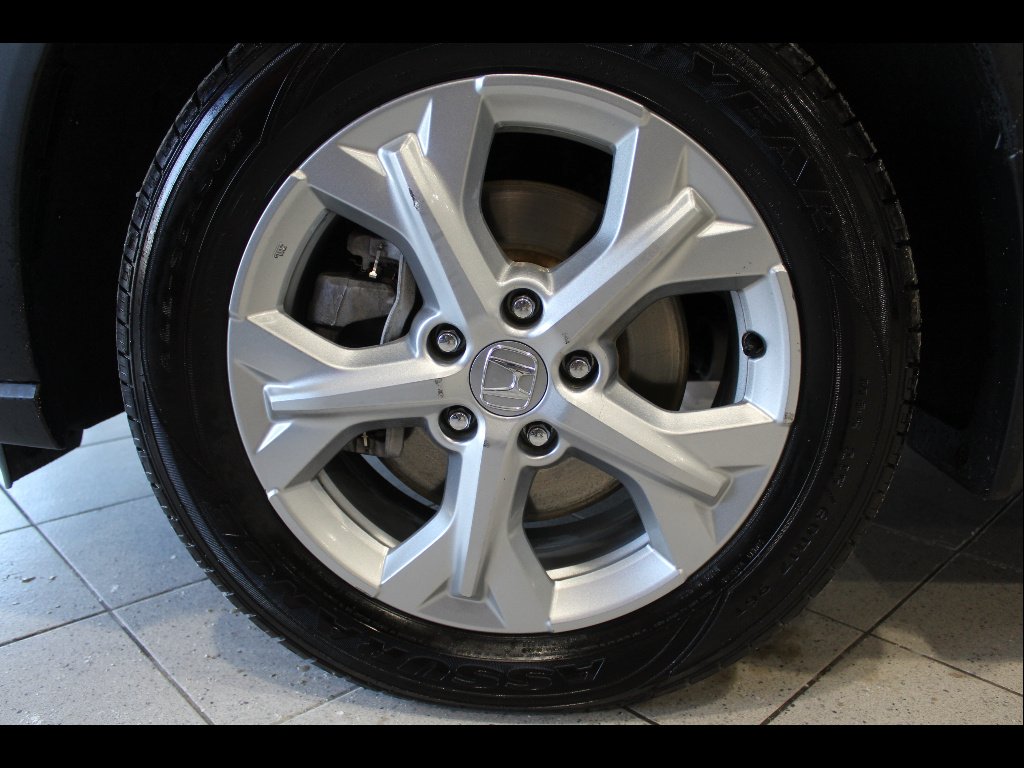Certified Used 2023 Platinum White Pearl Honda LX image 9