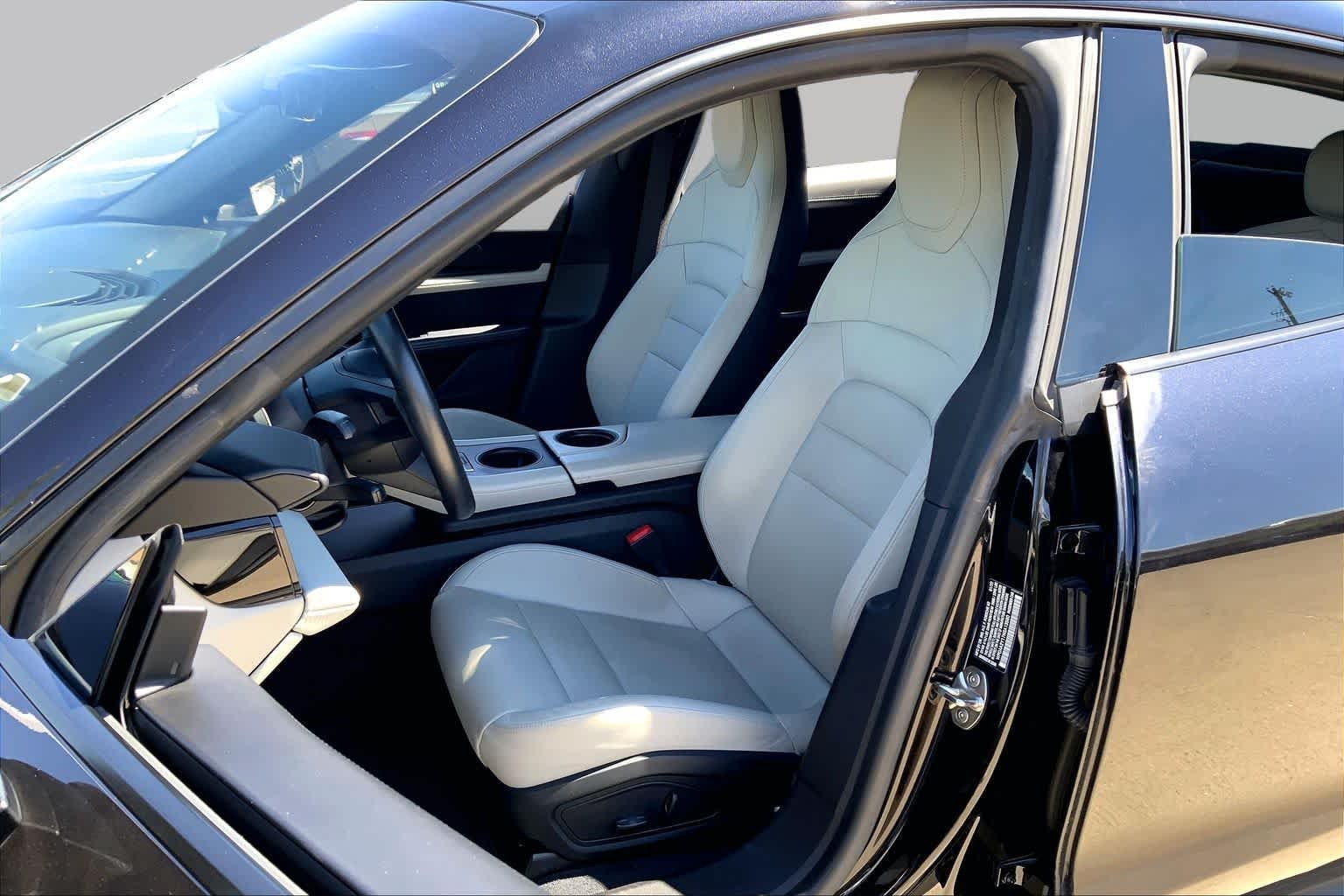 Used 2022 Black Porsche  image 7