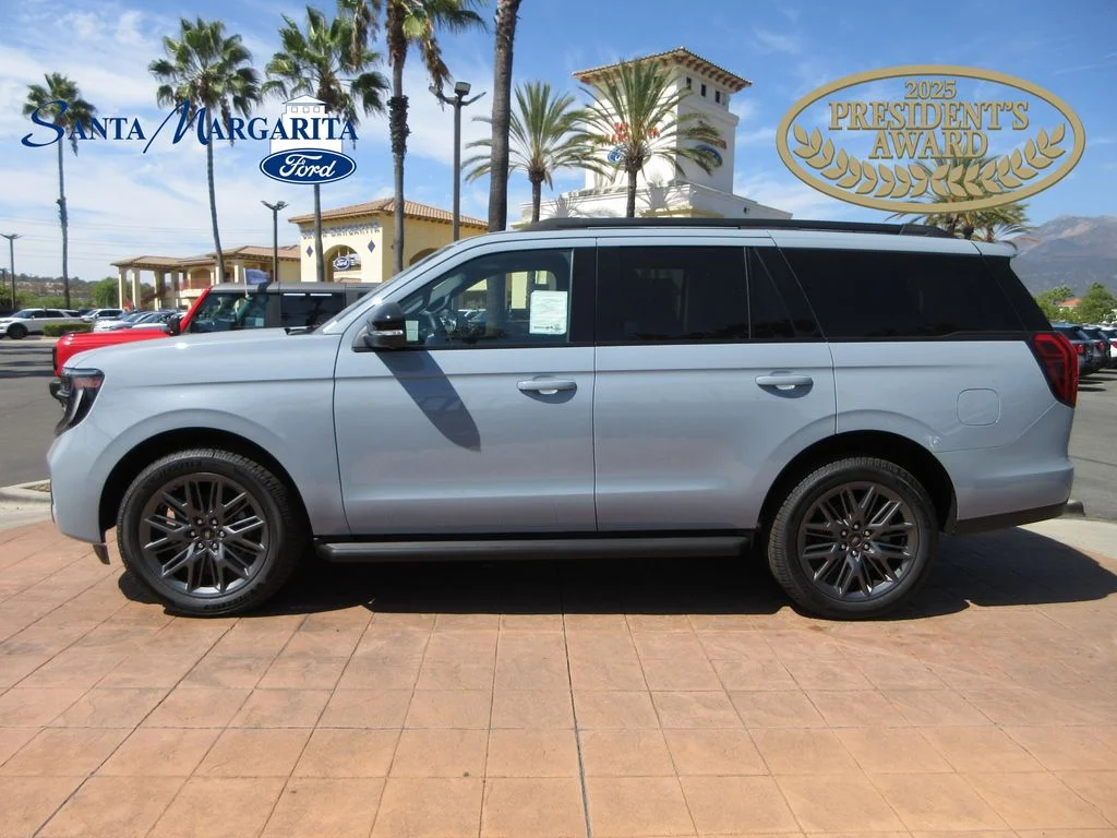 New 2026 Glacier Gray Metallic Tri-Coat Ford Platinum image 1