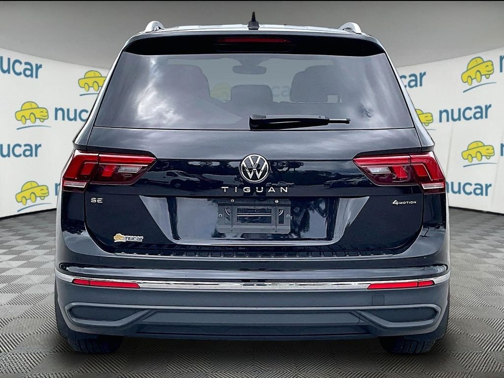Used 2024 Deep Black Pearl Volkswagen 2.0T SE image 5