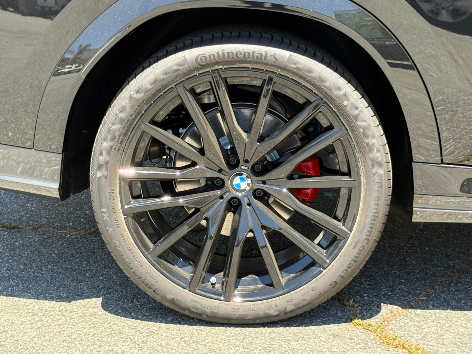 New 2027 Black Sapphire Metallic BMW xDrive40i image 15