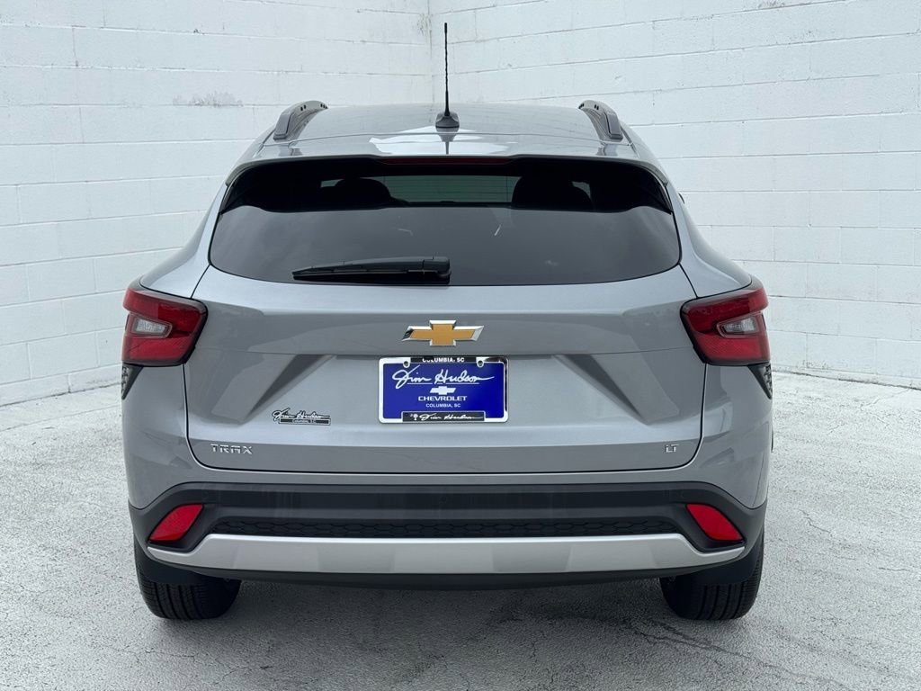 2025 Chevrolet Trax LT - Photo 10