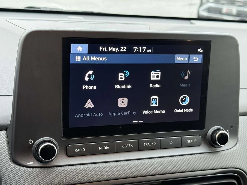 Used 2023 Gray Hyundai SEL image 3