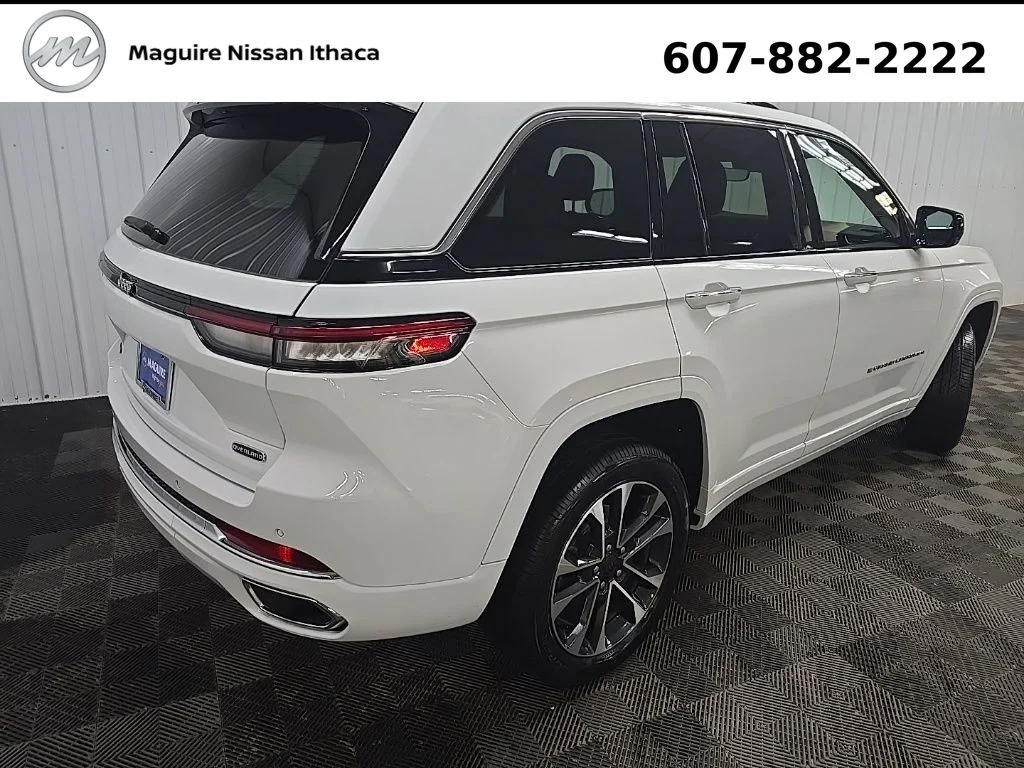Used 2023 White Jeep Overland image 11