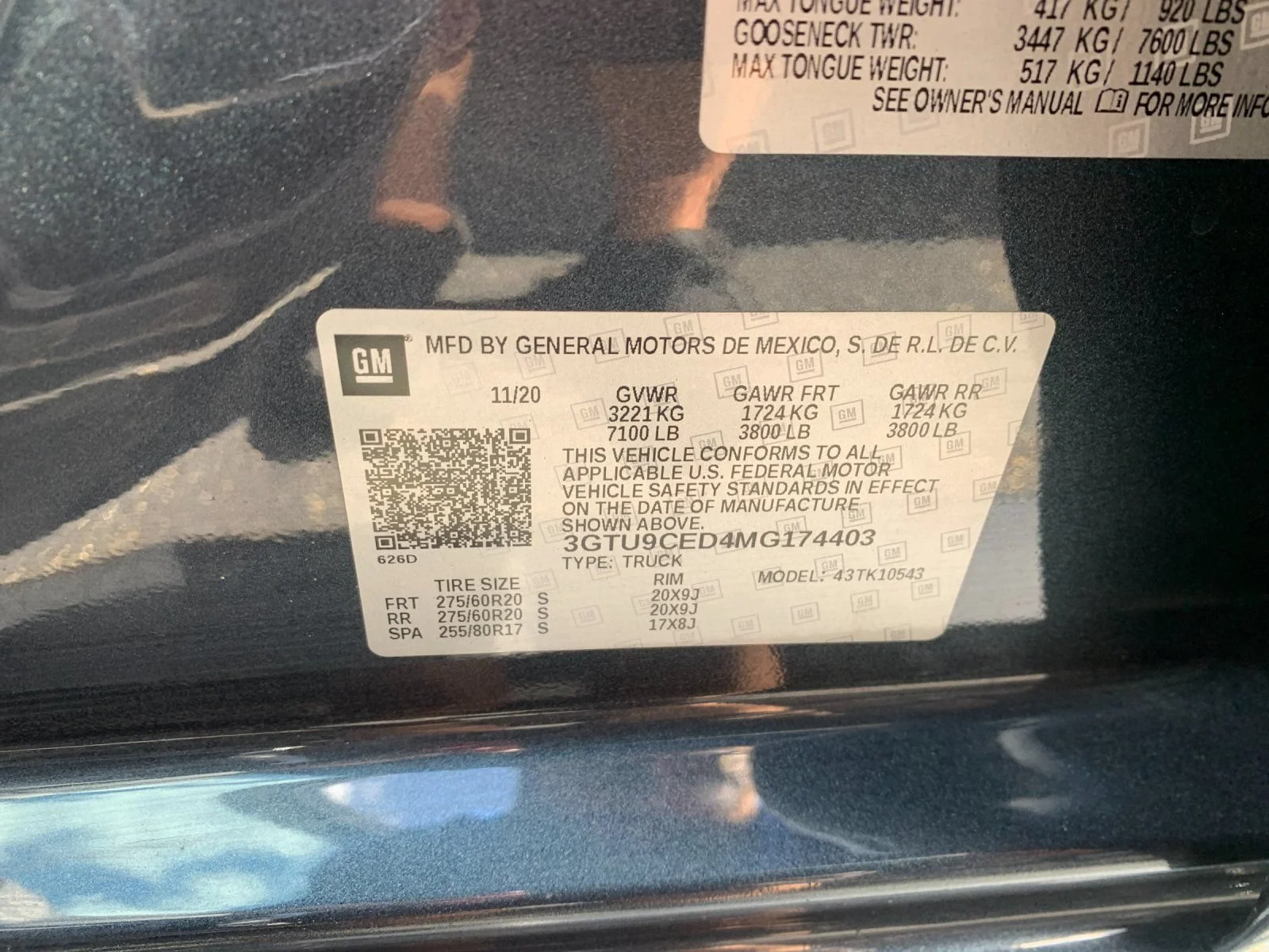 Used 2021 DARK SKY METALLIC GMC Elevation image 32