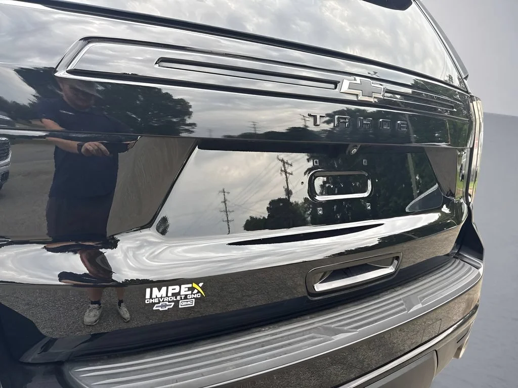 Used 2023 Black Chevrolet Z71 image 39