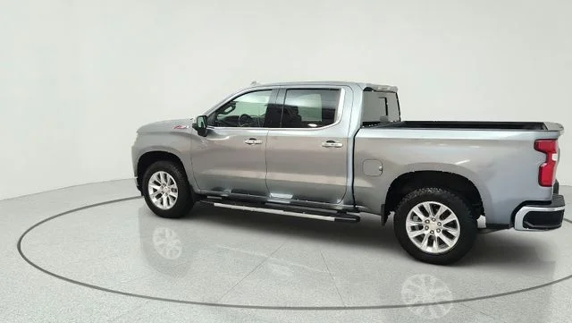 Used 2021 Gray Chevrolet LTZ image 7