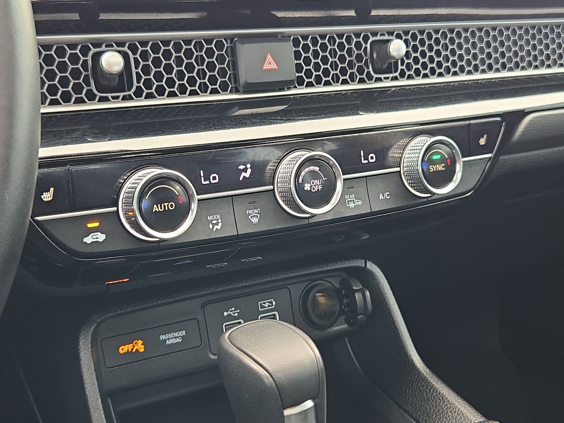 2024 Honda Civic Touring - Photo 25