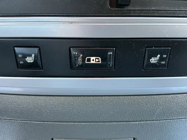 Used 2006 Gray Dodge Laramie image 17