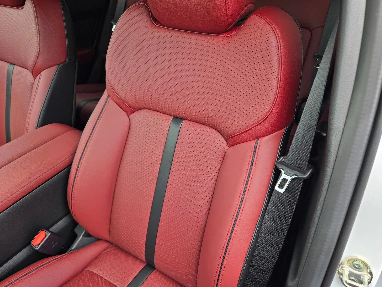 New 2026 Wind Chill Pearl Mazda Premium AWD image 15