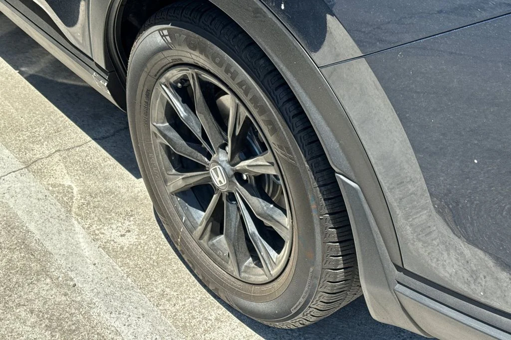 Used 2023 Meteorite Gray Metallic Honda Sport image 4