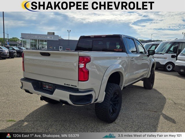 New 2026 White Sands Chevrolet RST (Black Widow Edition)  image 4
