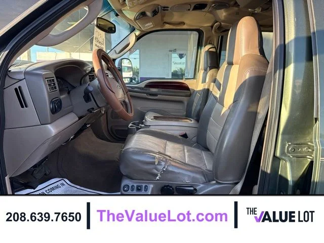Used 2004 Green Ford Eddie Bauer image 20