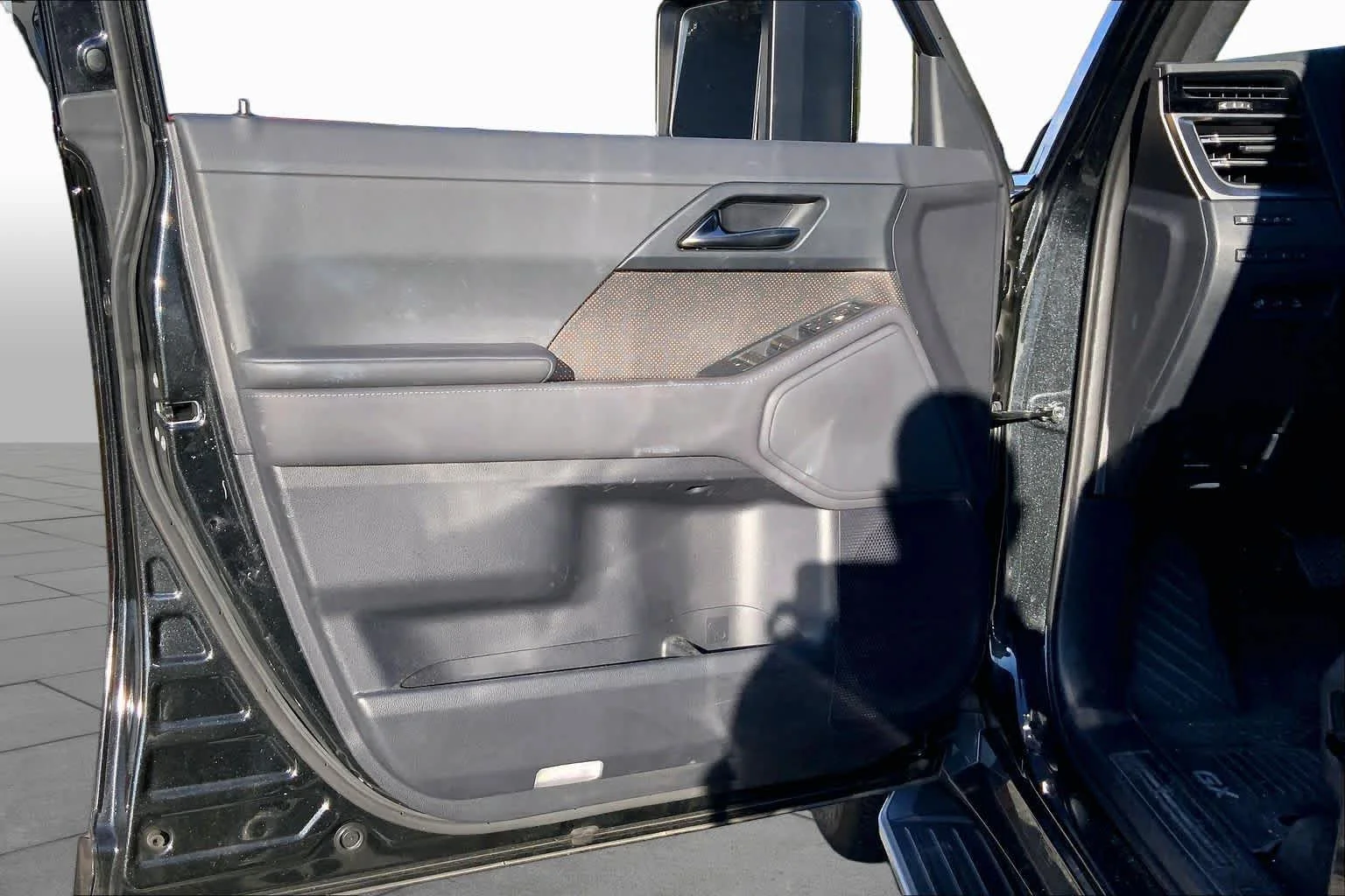 Certified Used 2024 CAVIAR Lexus Premium+ image 22