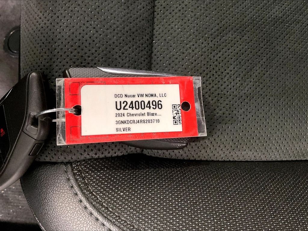 Used 2024 Gray Chevrolet RS image 31