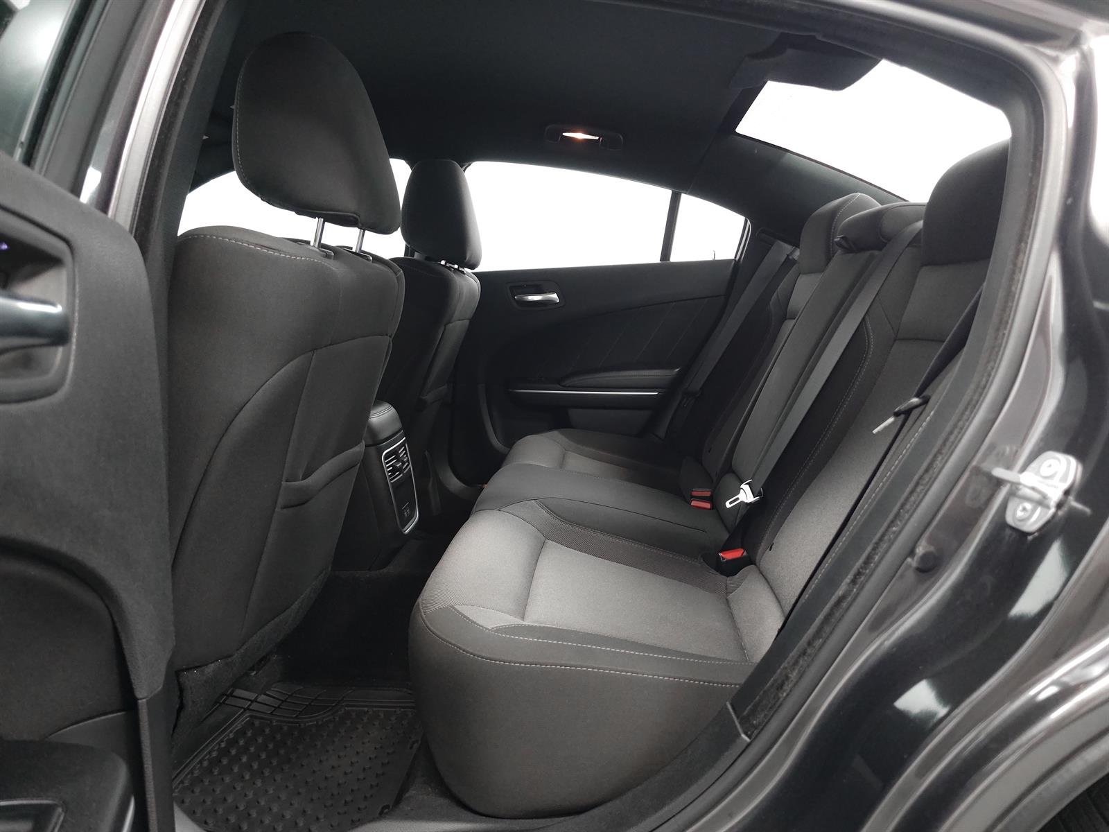 2022 Dodge Charger SXT - Photo 5