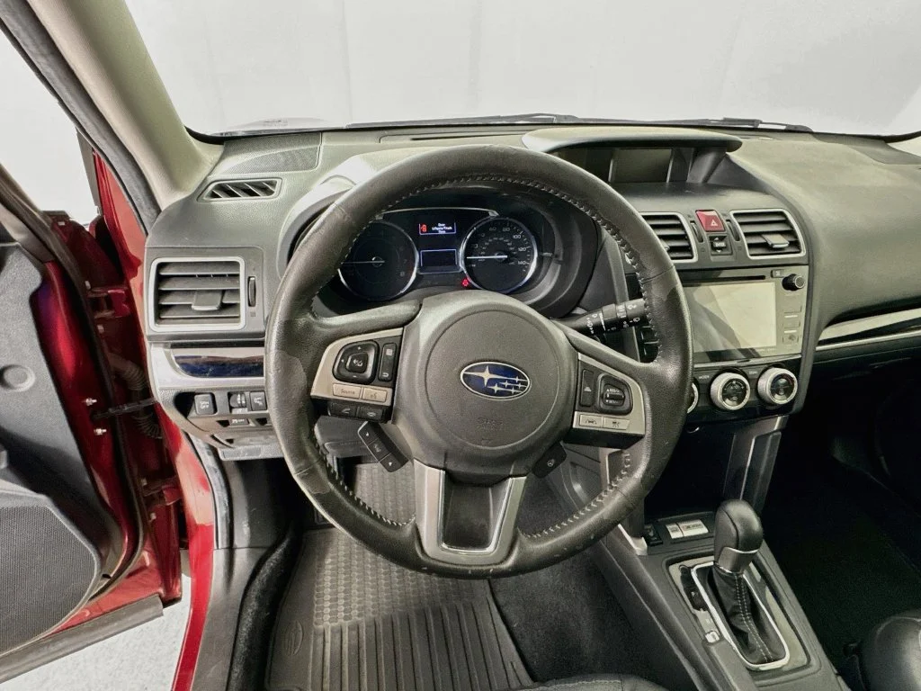 Used 2017 Venetian Red Pearl Subaru 2.5i Touring image 12