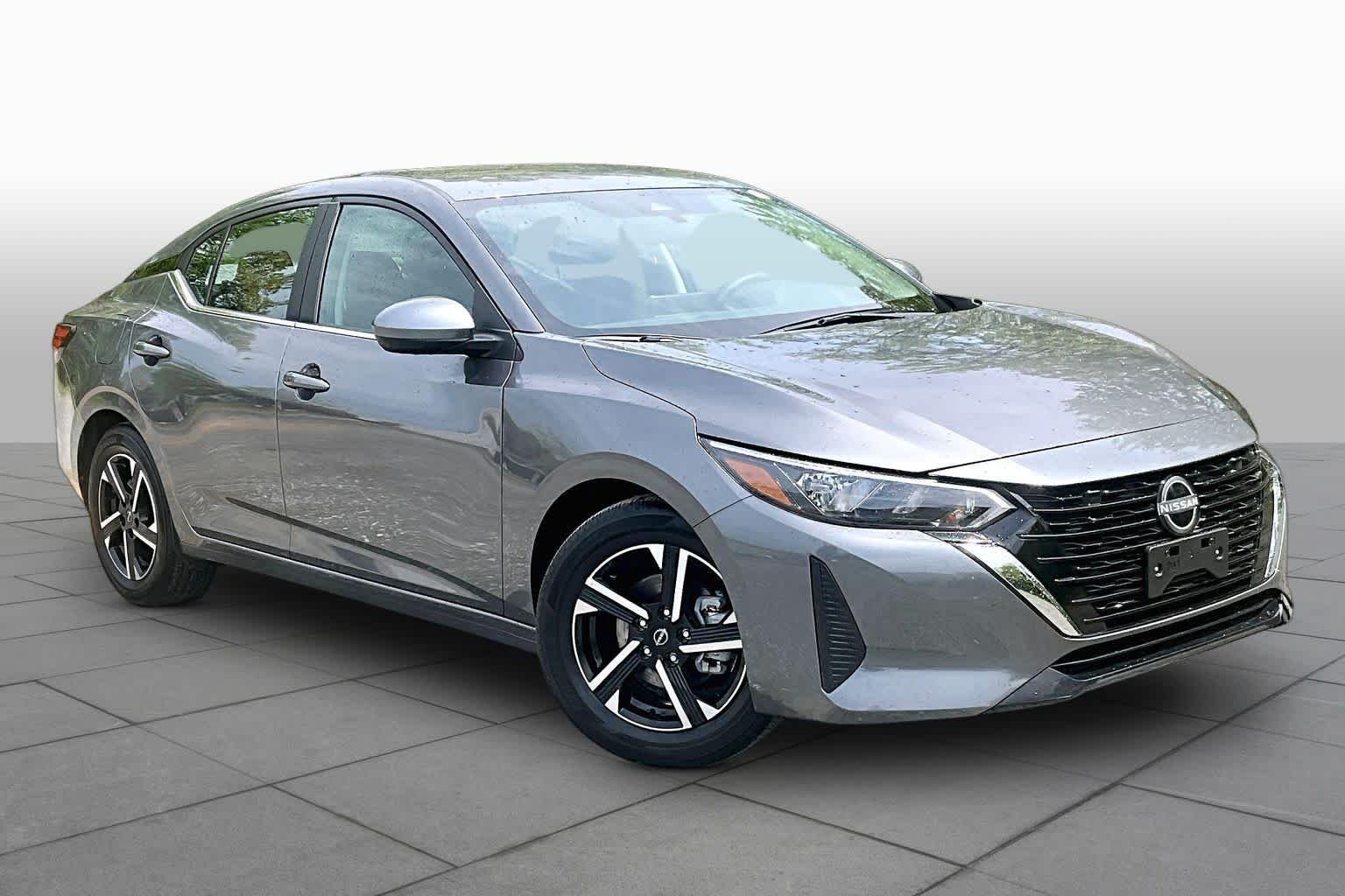 Used 2025 Gun Metallic Nissan SV image 3