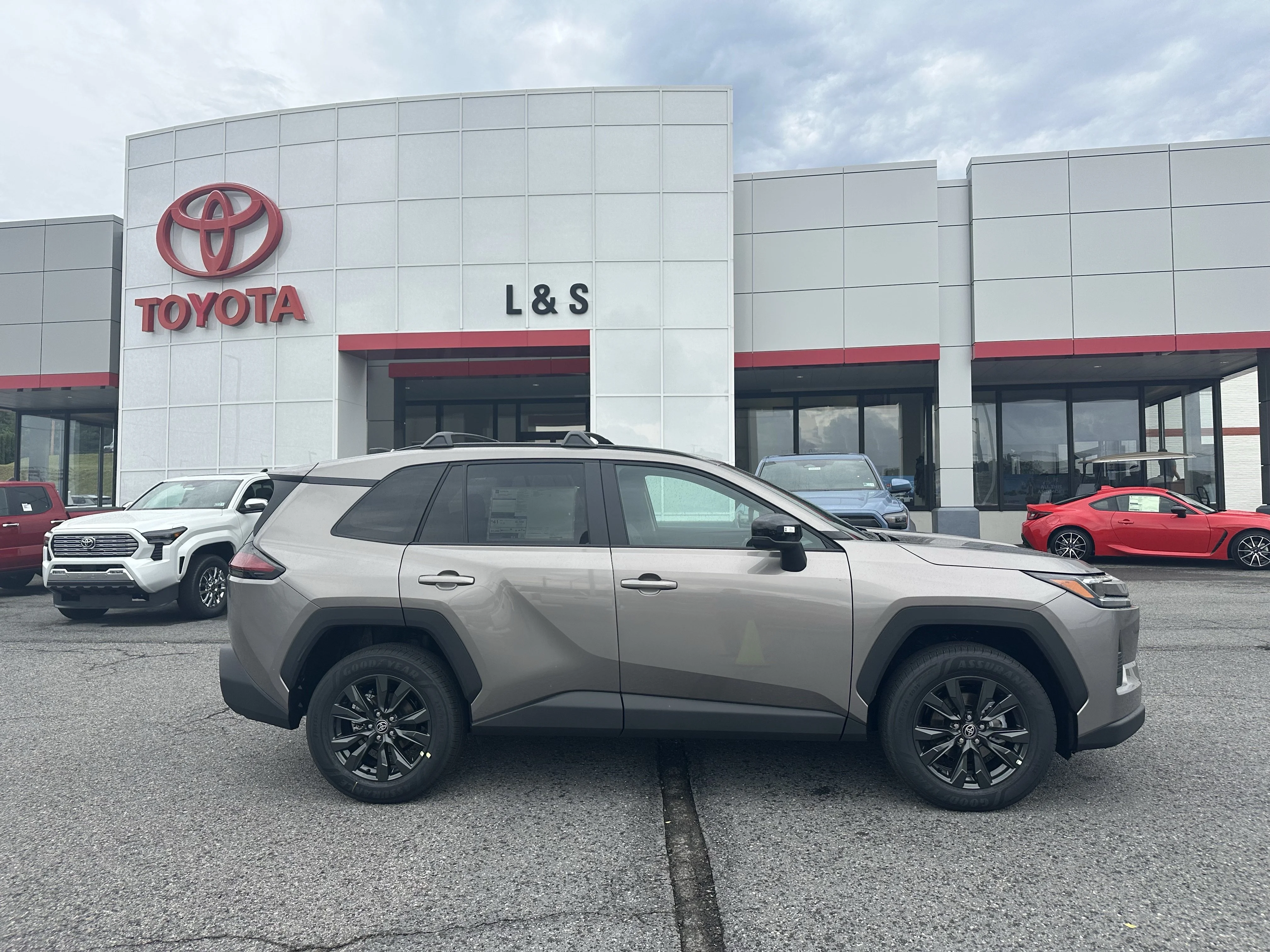 New 2026 METEOR SHOWER Toyota XLE Premium image 2