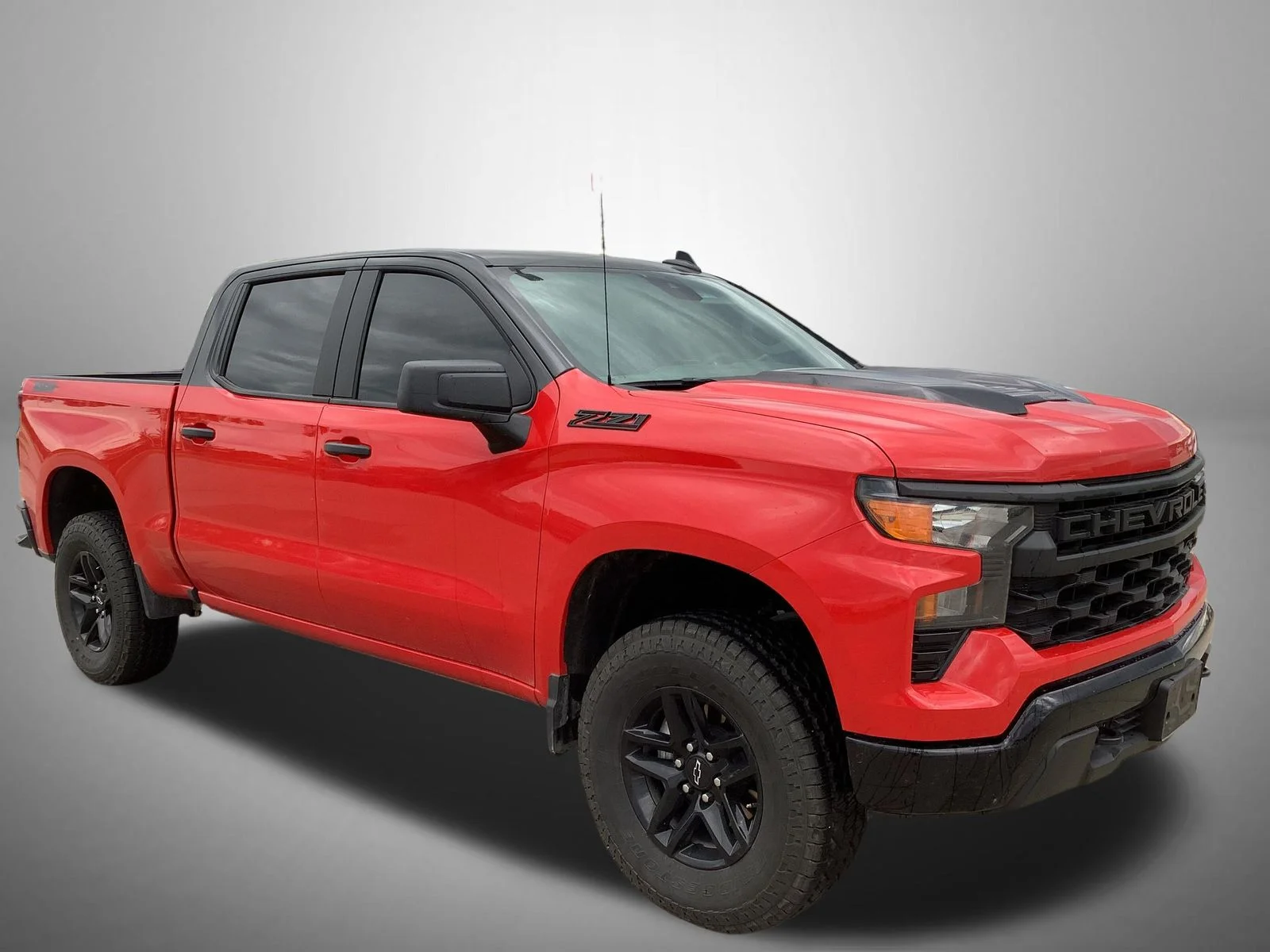 Used 2025 Red Chevrolet Custom Trail Boss image 2