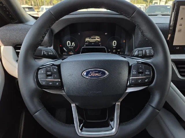 New 2027 Avalanche Gray Ford Platinum™ image 41