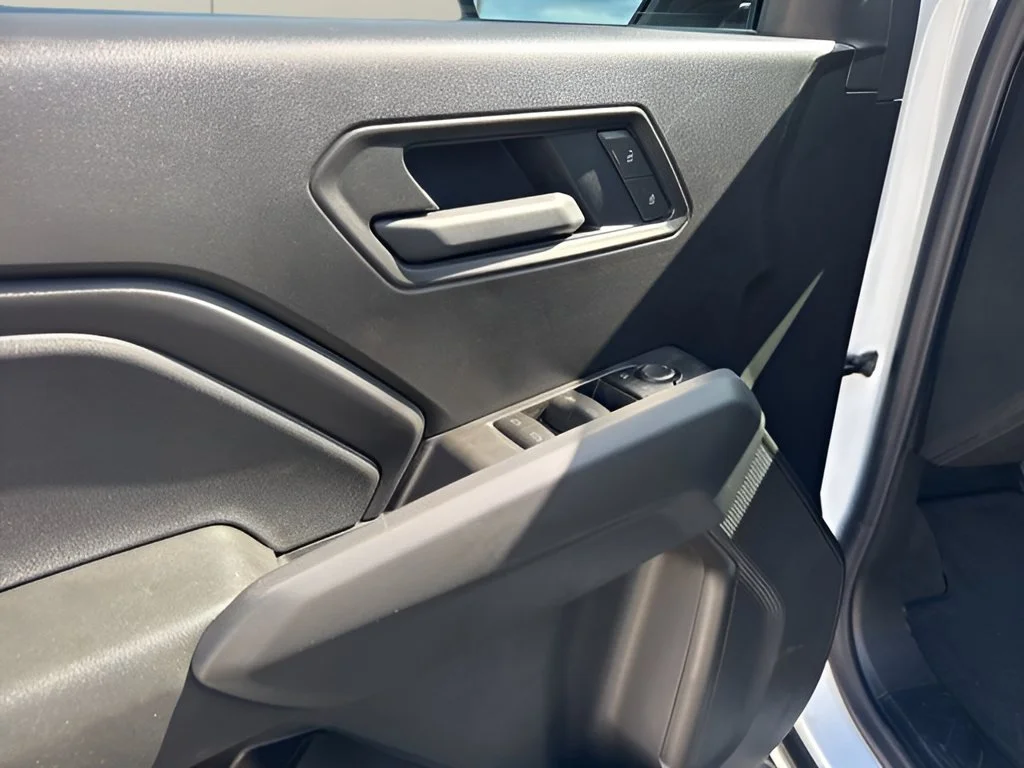 New 2026 Summit White Chevrolet Trail Boss image 25