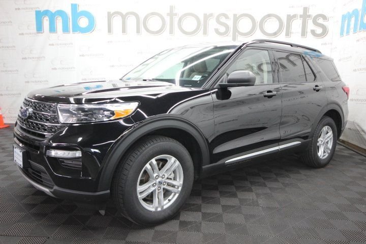 2022 Ford Explorer XLT 4WD's photo