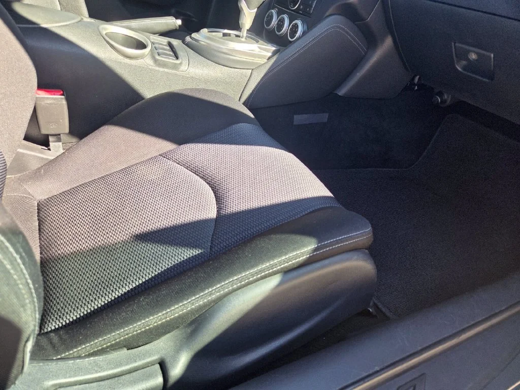 Used 2014 Gray Nissan Base image 24