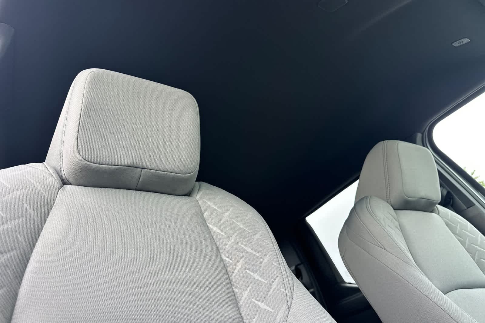 2026 Toyota Tacoma SR5 - Photo 16